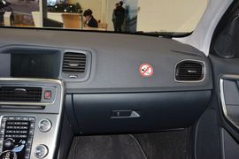 2016款沃尔沃V60