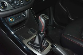 2016款奇瑞瑞虎5