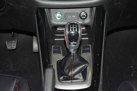 2016款奇瑞瑞虎5