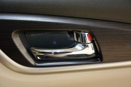 2016款本田凌派1.8L