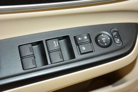 2016款本田凌派1.8L