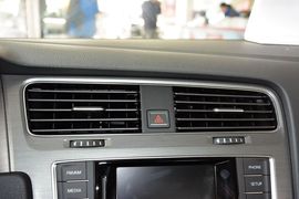 2016款大众高尔夫1.4TSI自动豪华型