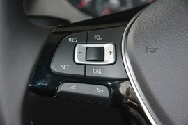 2016款大众高尔夫1.4TSI自动豪华型