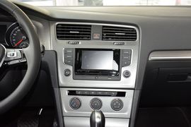 2016款大众高尔夫1.4TSI自动豪华型