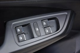 2016款大众全新宝来1.6L手动舒适型
