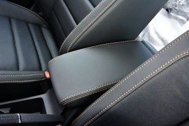 2016款大众全新宝来1.6L手动舒适型