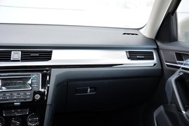 2016款大众全新宝来1.6L手动舒适型