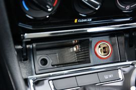 2016款大众全新宝来1.6L手动舒适型