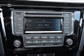 2016款大众全新宝来1.6L手动舒适型