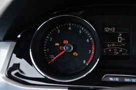 2016款大众全新宝来1.6L手动舒适型