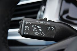 2016款大众全新宝来1.6L手动舒适型