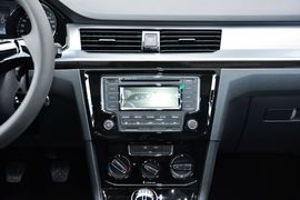 2016款大众全新宝来1.6L手动舒适型