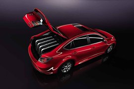 2010款一汽马自达睿翼轿跑车