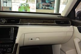 2016款大众帕萨特380TSI