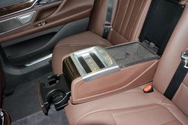 2016款宝马730Li领先型