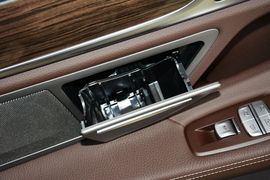 2016款宝马730Li领先型