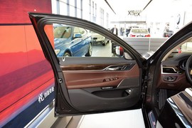 2016款宝马730Li领先型
