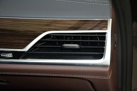 2016款宝马730Li领先型