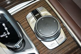 2016款宝马730Li领先型