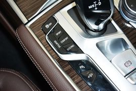 2016款宝马730Li领先型
