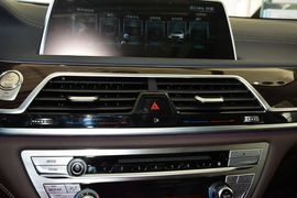 2016款宝马730Li领先型