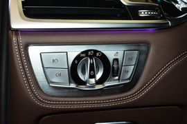 2016款宝马730Li领先型
