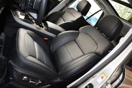   2016款哈弗H8 2.0T两驱舒适型