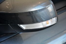 2015款福特福克斯两厢1.6L自动舒适型