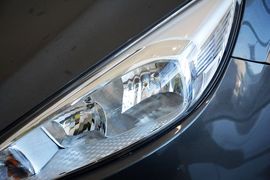 2015款福特福克斯两厢1.6L自动舒适型