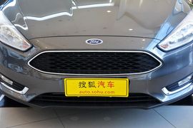 2015款福特福克斯两厢1.6L自动舒适型