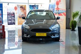 2015款福特福克斯两厢1.6L自动舒适型