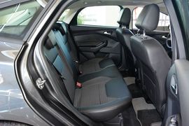 2015款福特福克斯两厢1.6L自动舒适型
