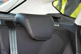 2015款福特福克斯两厢1.6L自动舒适型