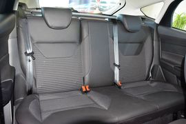 2015款福特福克斯两厢1.6L自动舒适型