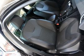 2015款福特福克斯两厢1.6L自动舒适型