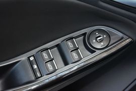 2015款福特福克斯两厢1.6L自动舒适型