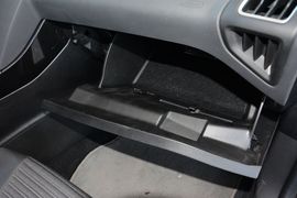 2015款福特福克斯两厢1.6L自动舒适型