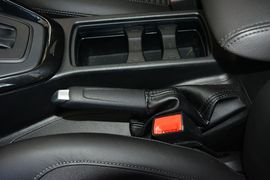 2015款福特福克斯两厢1.6L自动舒适型