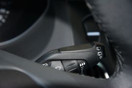 2015款福特福克斯两厢1.6L自动舒适型
