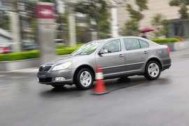 2010款斯柯达新明锐试驾