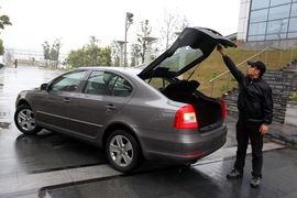 2010款斯柯达新明锐试驾