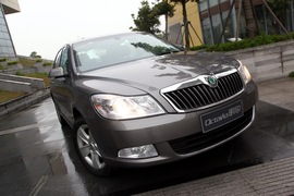 2010款斯柯达新明锐试驾