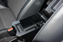 2015款丰田致炫1.5G自动炫动天窗特别版