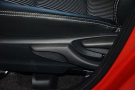 2015款丰田致炫1.5G自动炫动天窗特别版