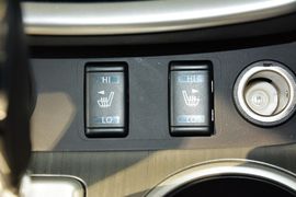 2015款日产楼兰2.5