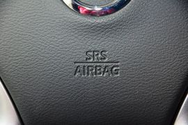 2015款日产楼兰2.5