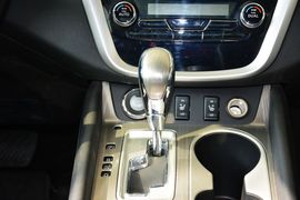 2015款日产楼兰2.5