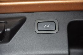 2016款奇瑞路虎发现神行2.0T