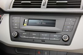 2015款斯柯达晶锐1.6L自动运动版