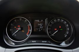 2015款斯柯达晶锐1.6L自动运动版